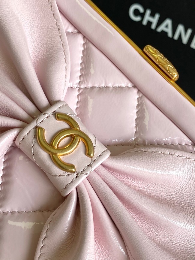 Chanel 24A CLUTCH WITH CHAIN AP4027 pink