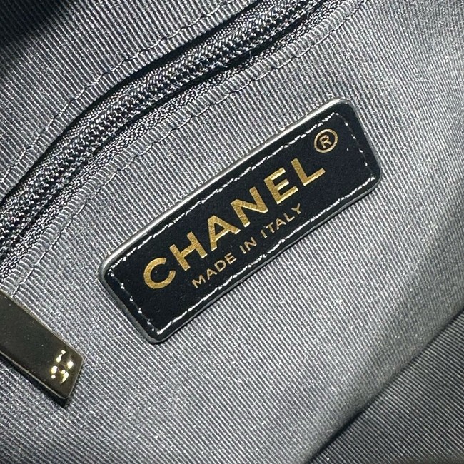 CHANEL SMALL SHOPPING BAG Patent leather AS5130 black