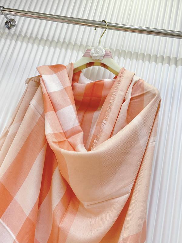 Burberry Scarf BBC00195 Burberry Scarf BBC00195