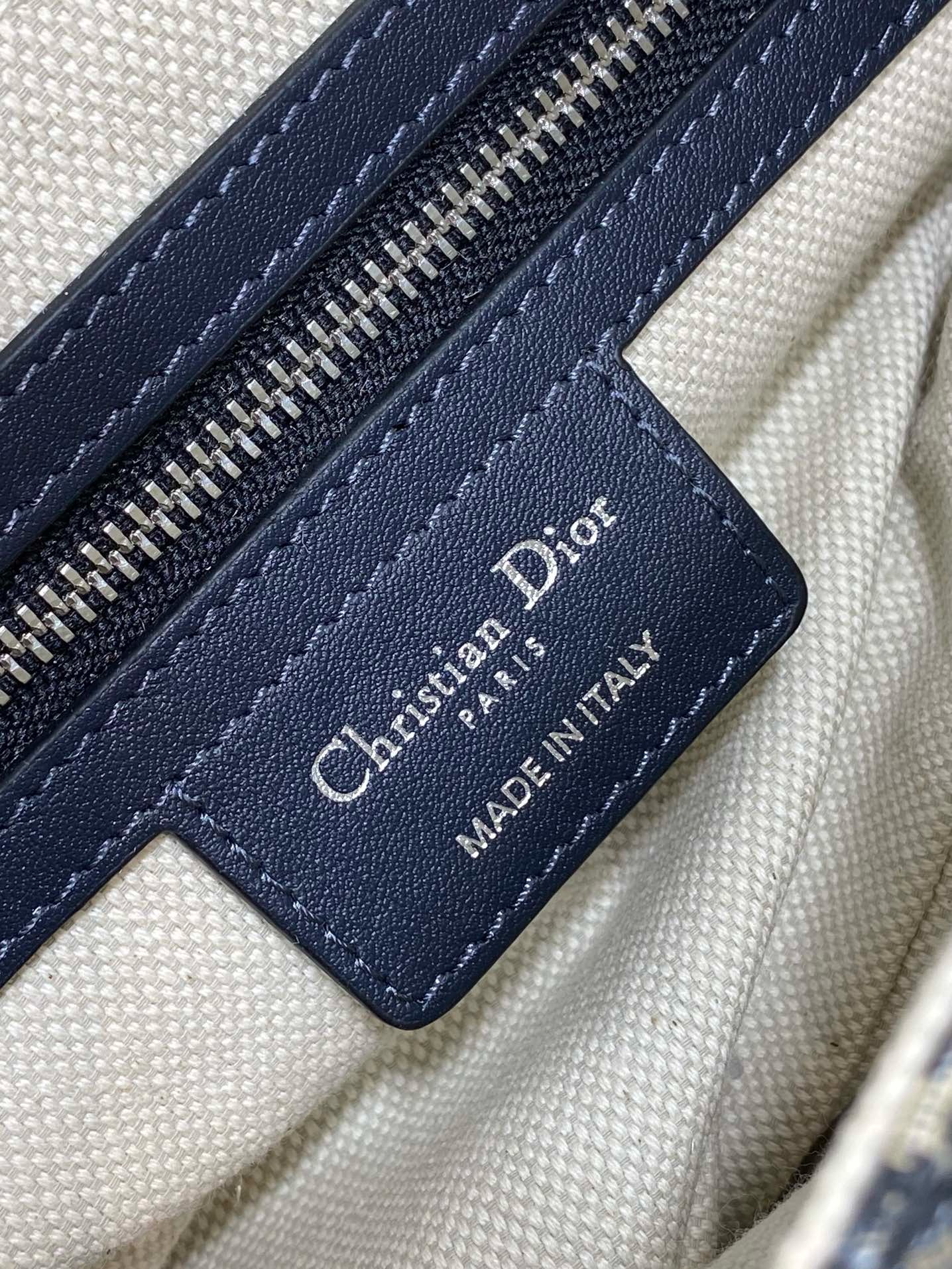 DIOR Saddle Bag with Strap Blue Denim Dior Oblique Jacquard M0455CDC Blue