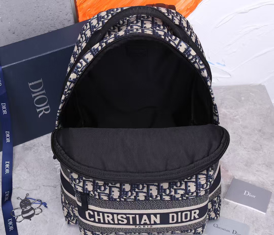 DIORTRAVEL BACKPACK Blue Dior Oblique Jacquard  M6104STZQ