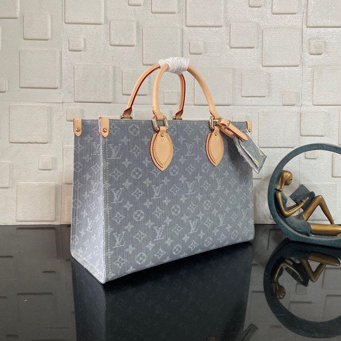 Louis Vuitton OnTheGo MM M13189 Washed Gray