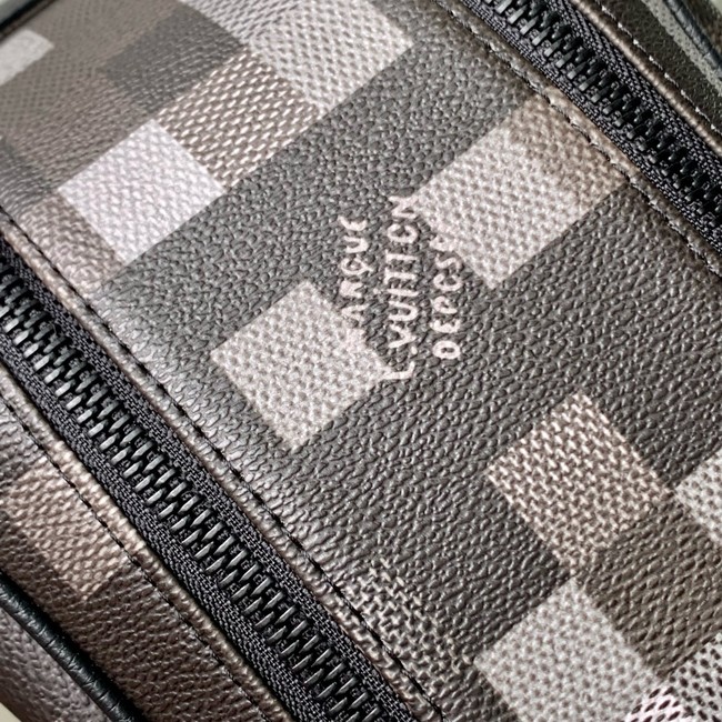 Louis Vuitton Dopp Kit M15109 black