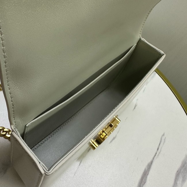 Celine CHAIN SHOULDER BAG TRIOMPHE IN SHINY CALFSKIN 197992 white