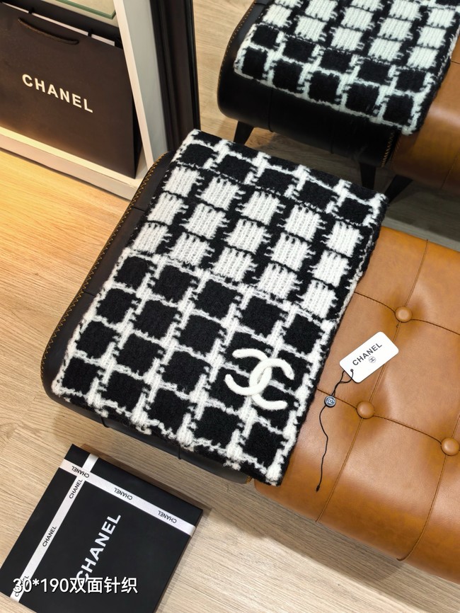 Chanel wool scarf KY119