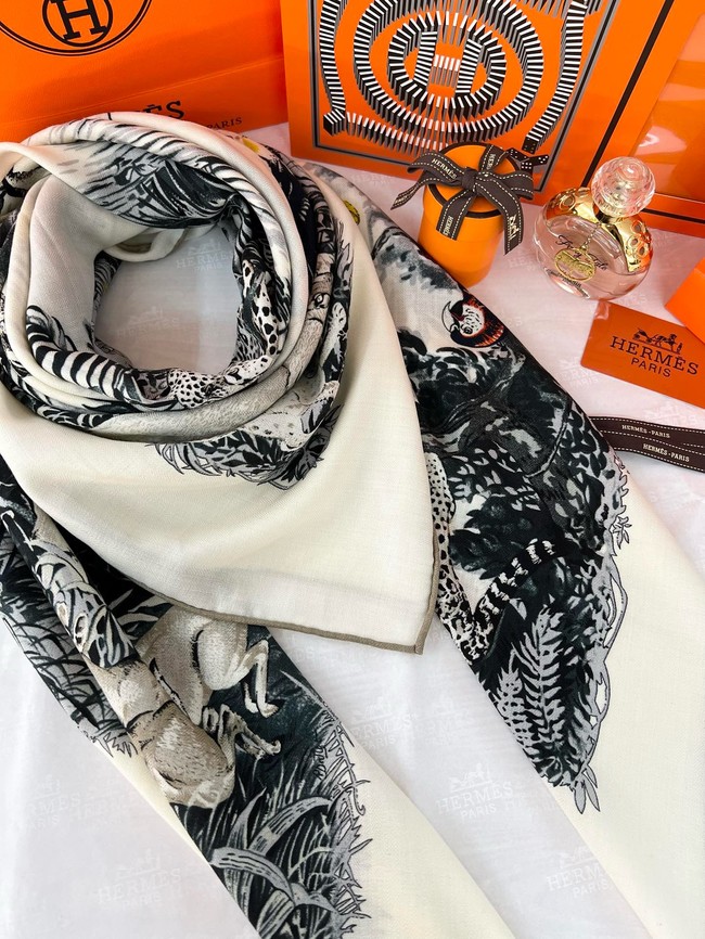 Hermes Shawl Cashmere and Silk 06396