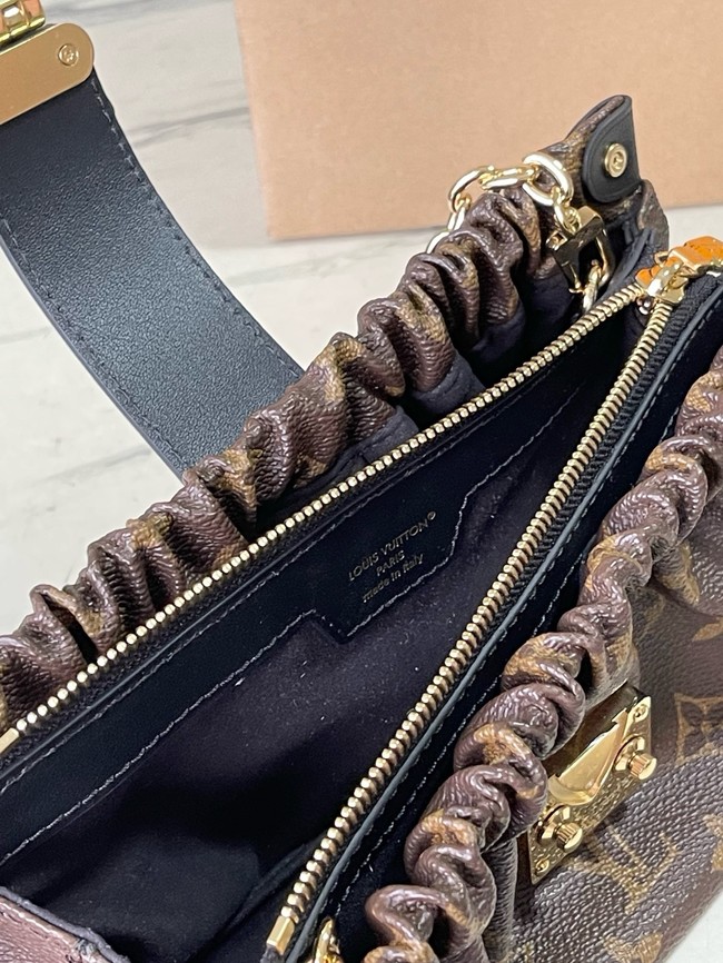 Louis Vuitton Pochette Sling PM M27819