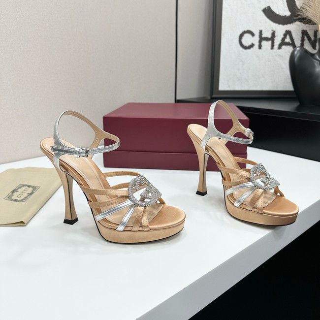 GUCCI Womens pump with crystal Interlocking G 21045-10