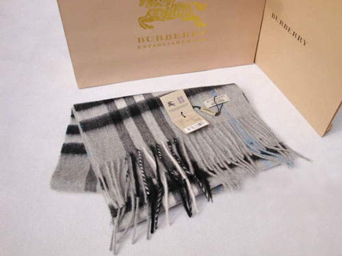 Burberry Cashmere Gray Giant Check Scarf