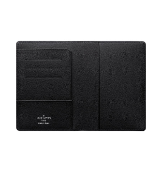 Louis Vuitton Taiga Leather Passport Cover M32646