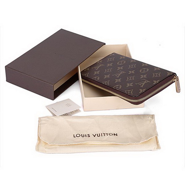 Louis Vuitton Monogram Canvas Zippy Wallet M60002