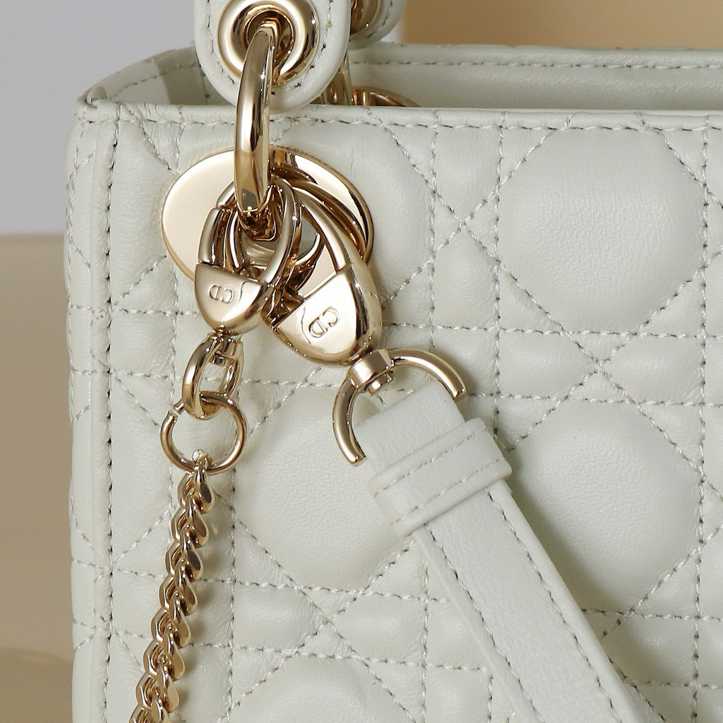 MINI LADY DIOR BAG Lambskin M0566OW white&gold