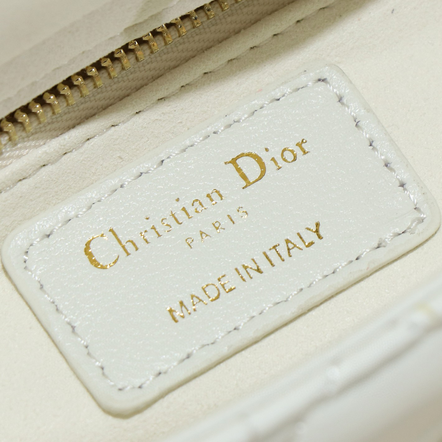 MINI LADY DIOR BAG Lambskin M0566OW white&gold